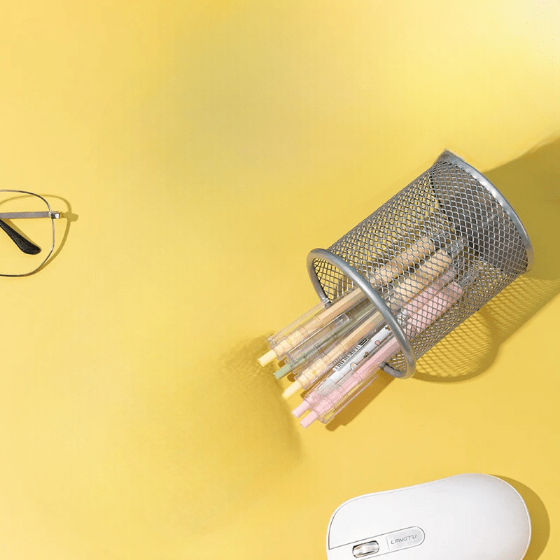 Organisateur de bureau gris vue de côté design sobre
- Arts du rangement